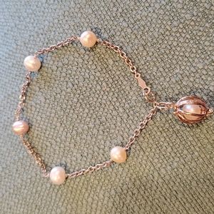 VINTAGE STERLING SILVER Bracelet, Pearls,  6.", EUC, Dangling Pearl Charm